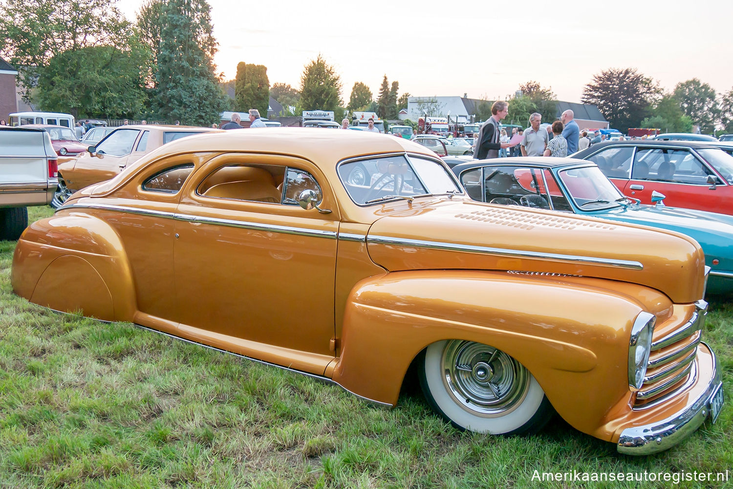 Kustom Ford Deluxe uit 1948